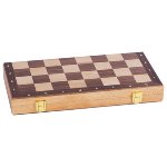 Jeu d'échecs dans une boîte en bois pliable