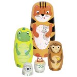 Matryoshka dolls, tiger Tavi and his friends